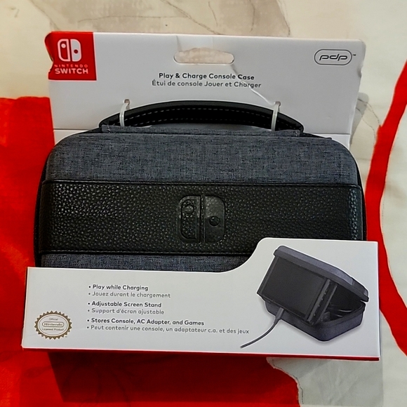 Nintendo Swith Play & Charge Cosole Case - Picture 3 of 6